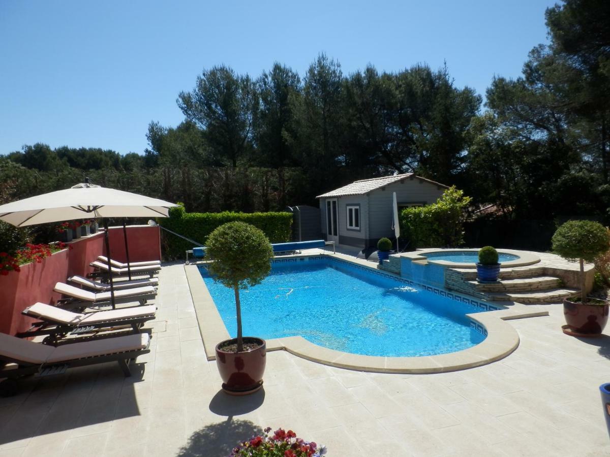 Gite Le City En Provence ランブク エクステリア 写真